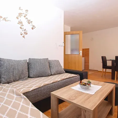 Mala Vala 1332 Fažana