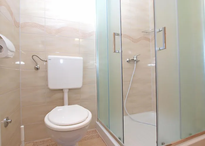 Mala Vala 1332 아파트