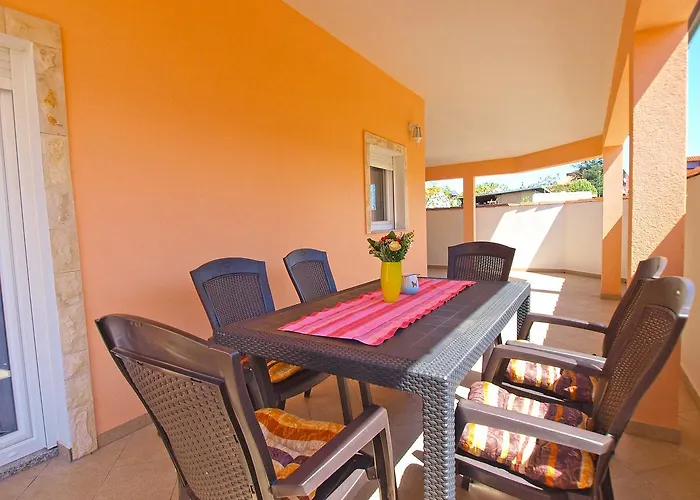 아파트 Mala Vala 1332 *